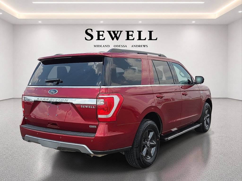 Used 2019 Ford Expedition XLT w/ Equipment Group 202A AWD/4WD image 4