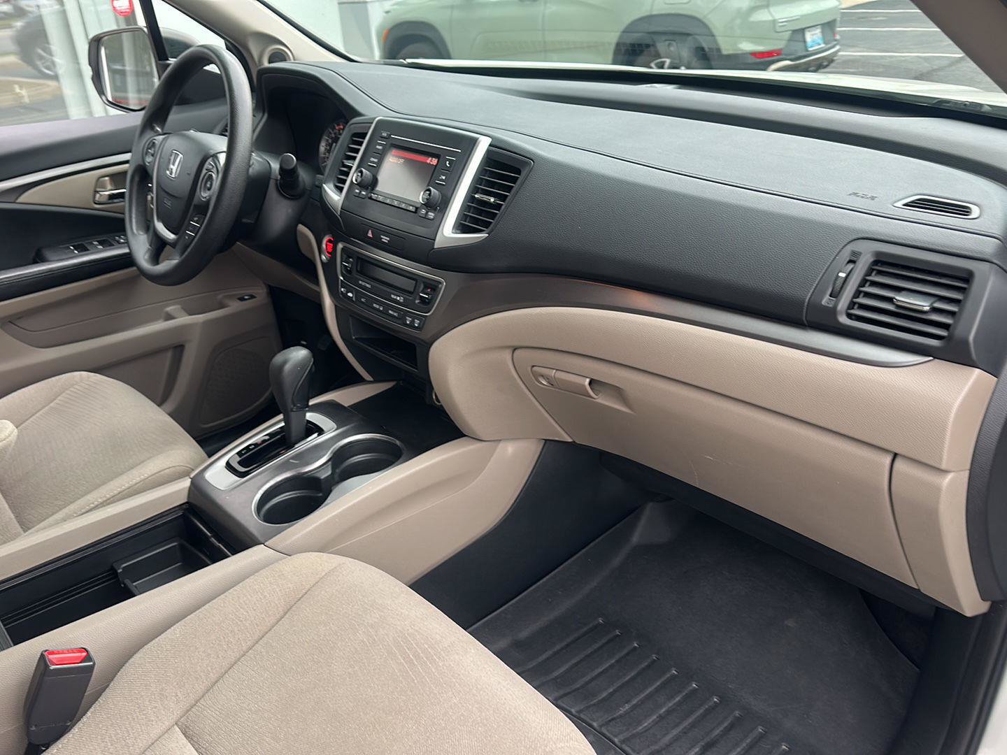 Used 2016 Honda Pilot LX image 10