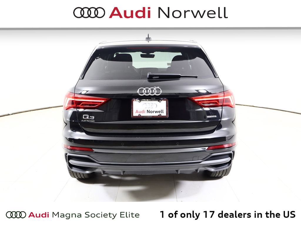Used 2025 Audi Q3 2.0T Premium w/ Convenience Package image 15