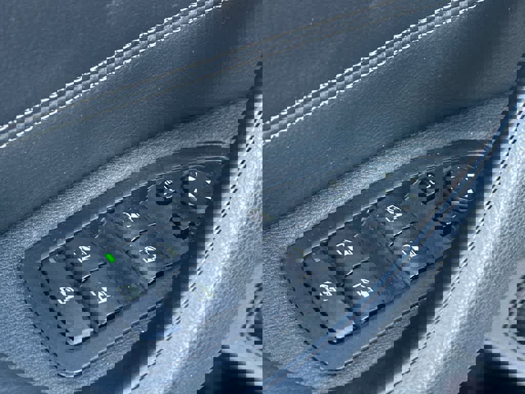 Used 2019 BMW X1 xDrive28i w/ Convenience Package image 15