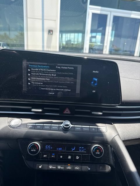 Used 2023 Hyundai Elantra SEL w/ Convenience Package FWD image 2