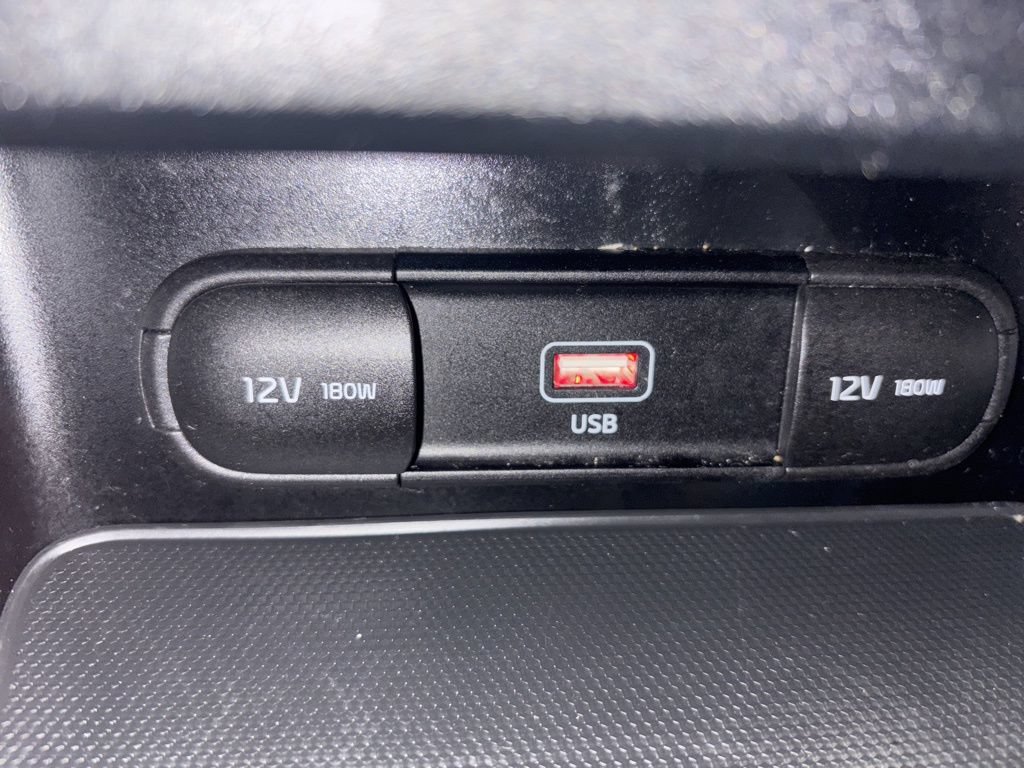 Used 2023 Kia Forte LXS w/ LXS Technology Package FWD image 13