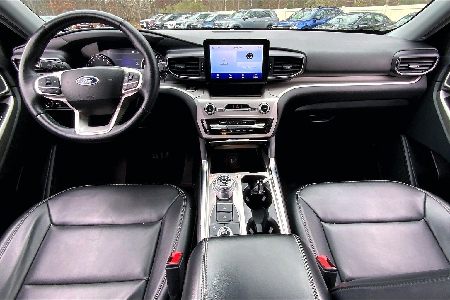 Used 2023 Ford Explorer XLT w/ Equipment Group 202A image 17