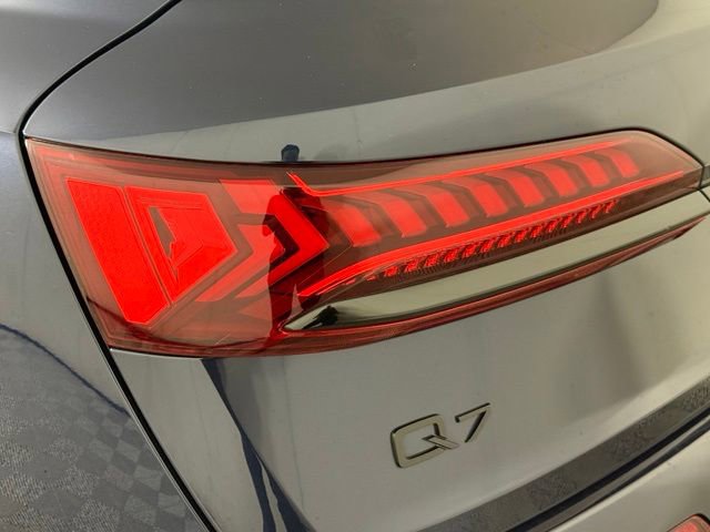 Used 2023 Audi Q7 3.0T Prestige w/ Prestige Package AWD/4WD image 13