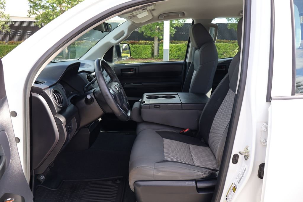 Used 2015 Toyota Tundra SR w/ Tow Package image 14
