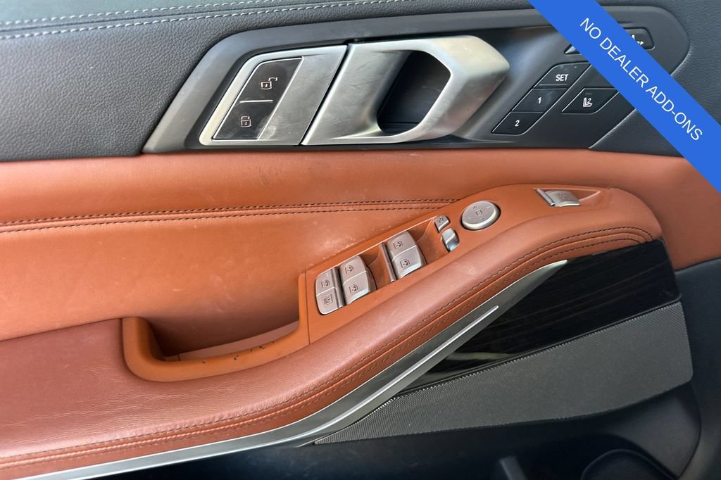 Used 2019 BMW X7 xDrive50i w/ Premium Package AWD/4WD image 11