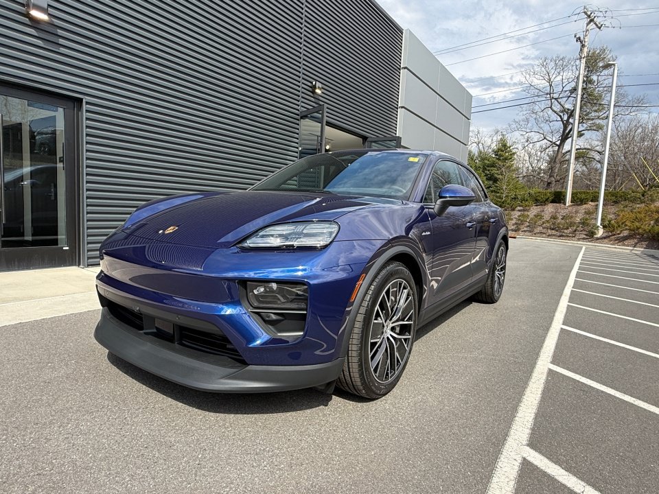 New 2026 Porsche Macan 4 Electric