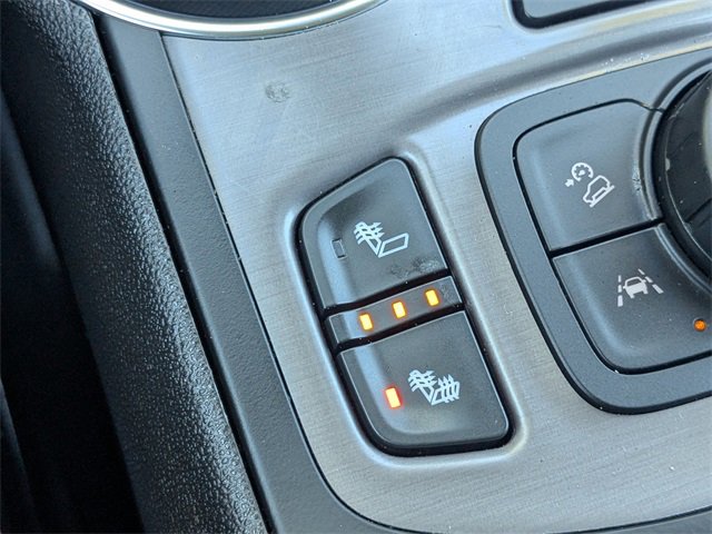 Used 2024 GMC Terrain AT4 w/ Infotainment Package II image 23