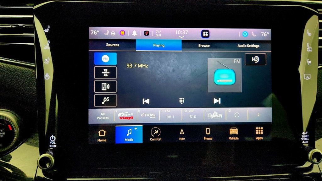 Used 2022 Jeep Wagoneer Series III AWD/4WD image 16