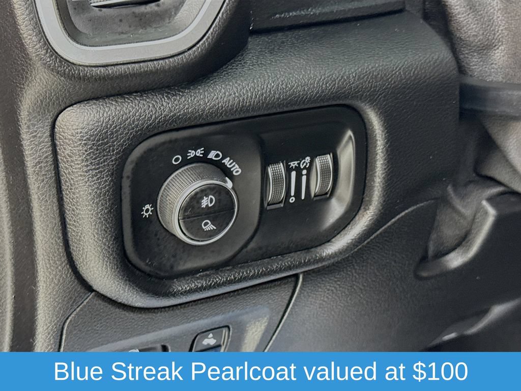 Used 2019 RAM 1500 Big Horn AWD/4WD image 12