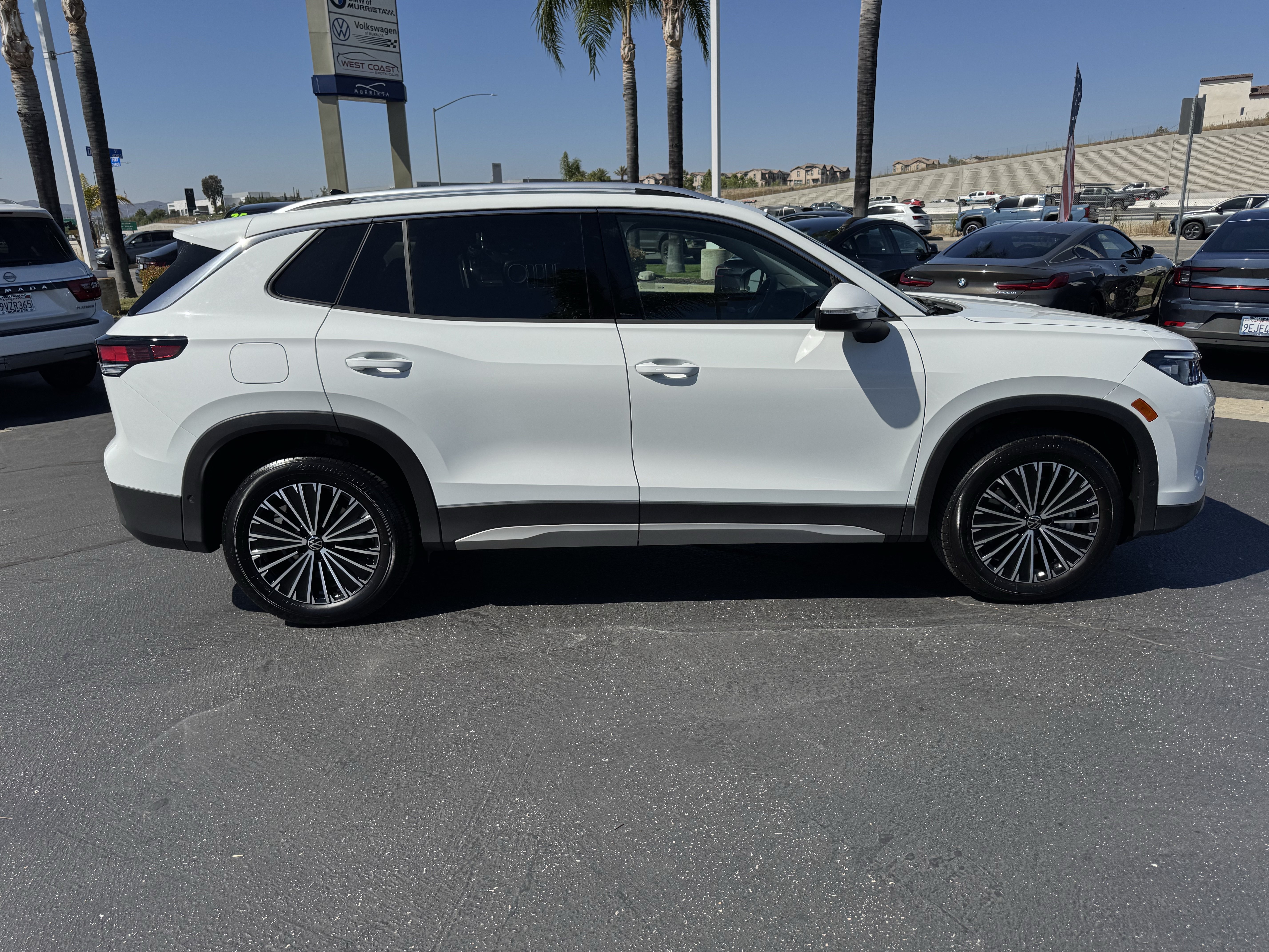 Certified 2025 Volkswagen Tiguan S AWD/4WD image 17