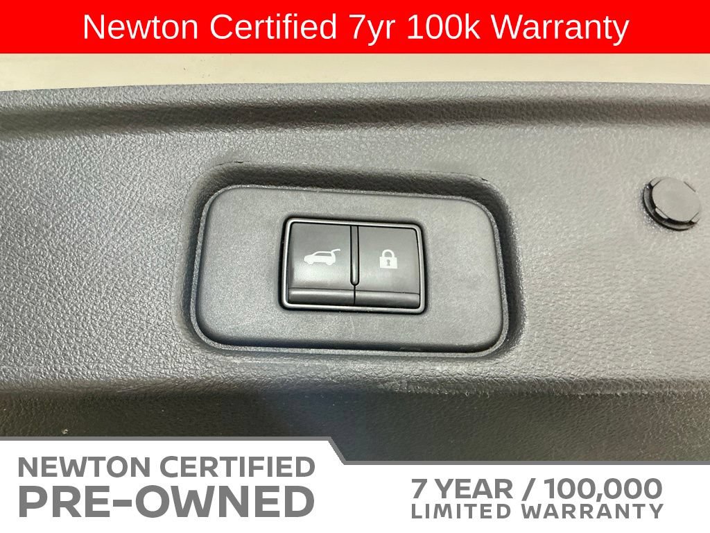 Used 2023 Nissan Pathfinder SL w/ Black Appearance Package FWD image 24