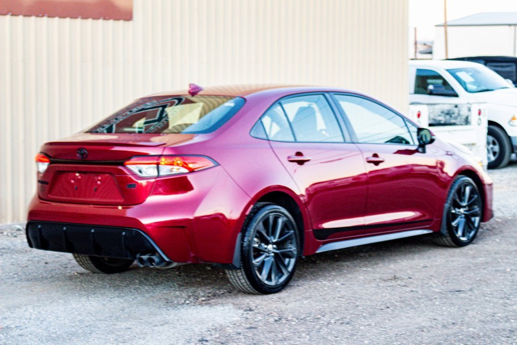 Used 2023 Toyota Corolla SE image 3