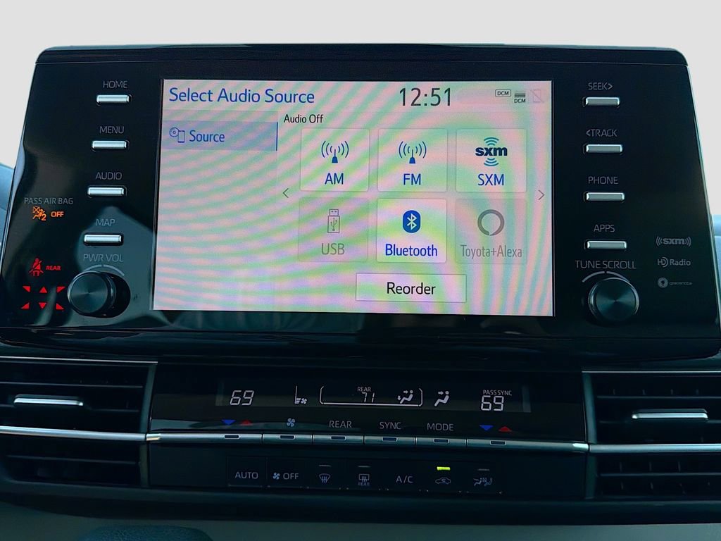 Used 2021 Toyota Sienna LE image 29