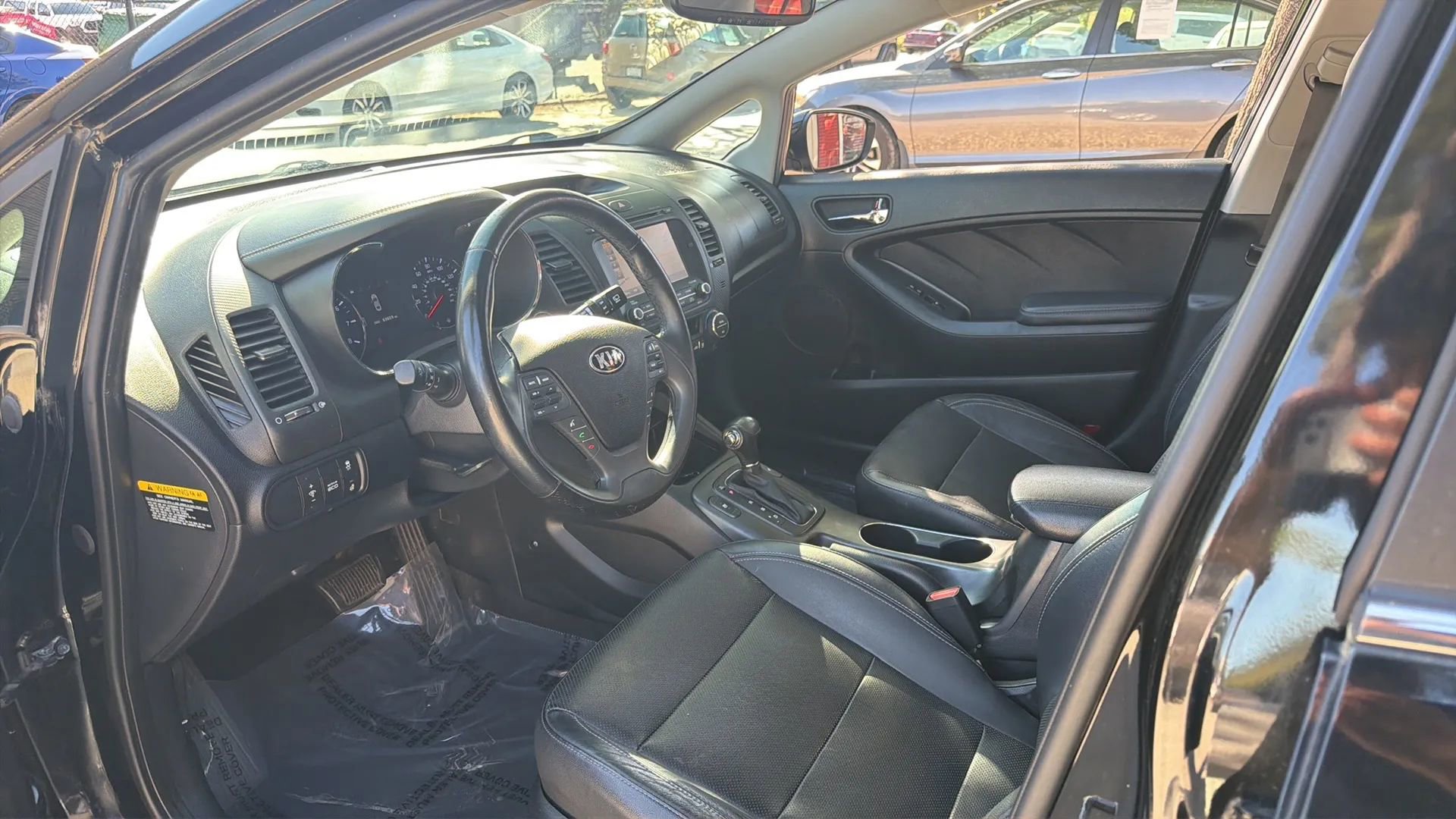 Used 2015 Kia Forte EX w/ EX Premium Package FWD image 10