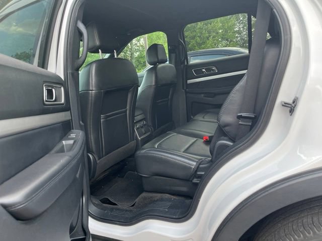 Used 2017 Ford Explorer XLT w/ Equipment Group 202A FWD image 25