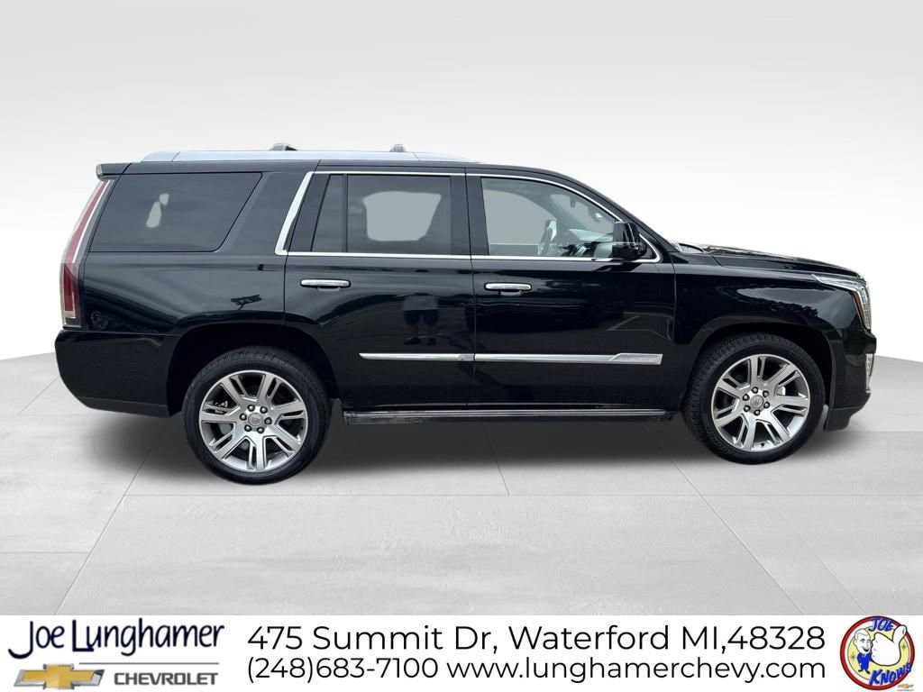 Used 2016 Cadillac Escalade Premium AWD/4WD image 2