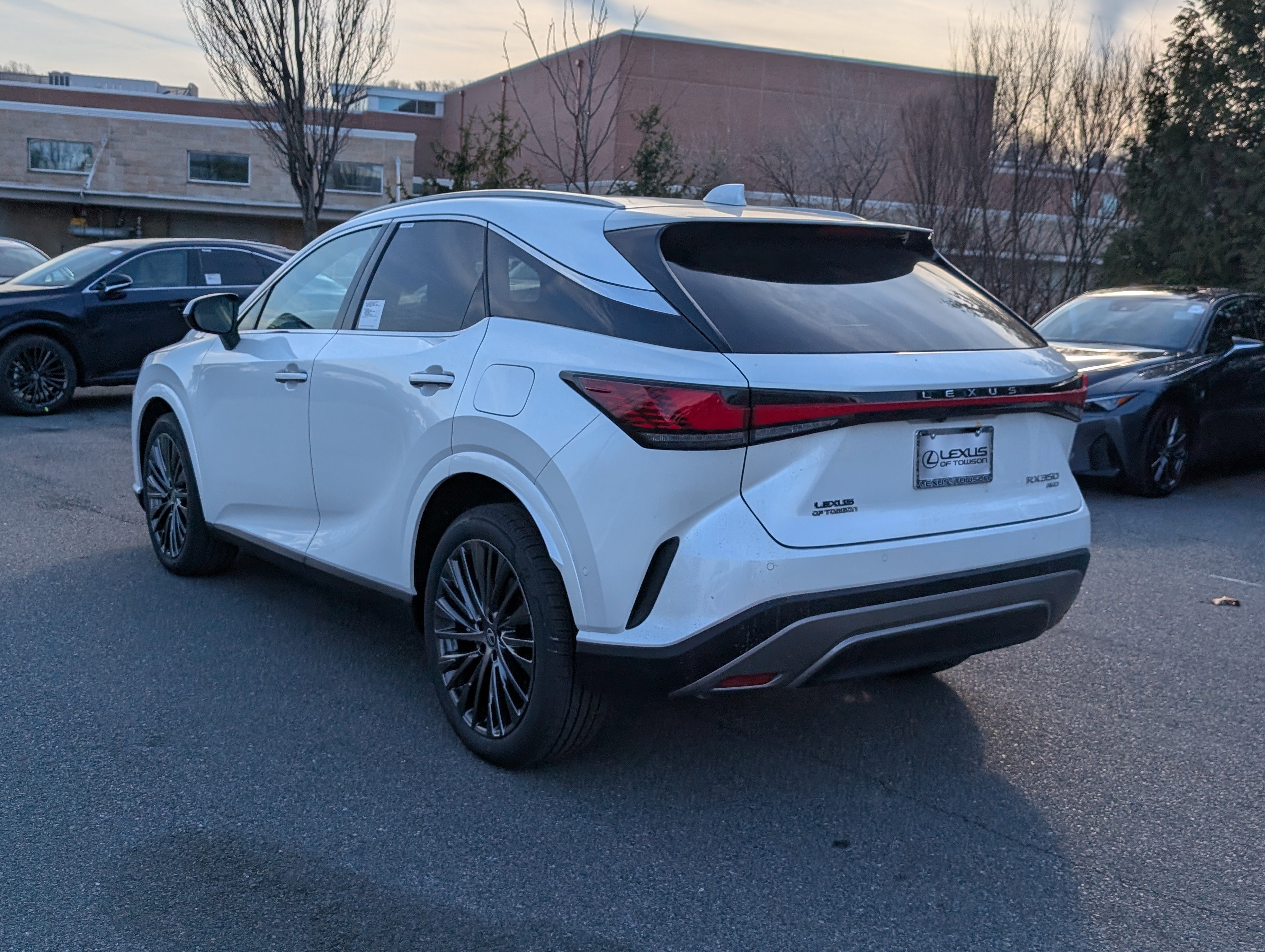 New 2026 Lexus RX 350 w/ Convenience Package AWD/4WD image 4