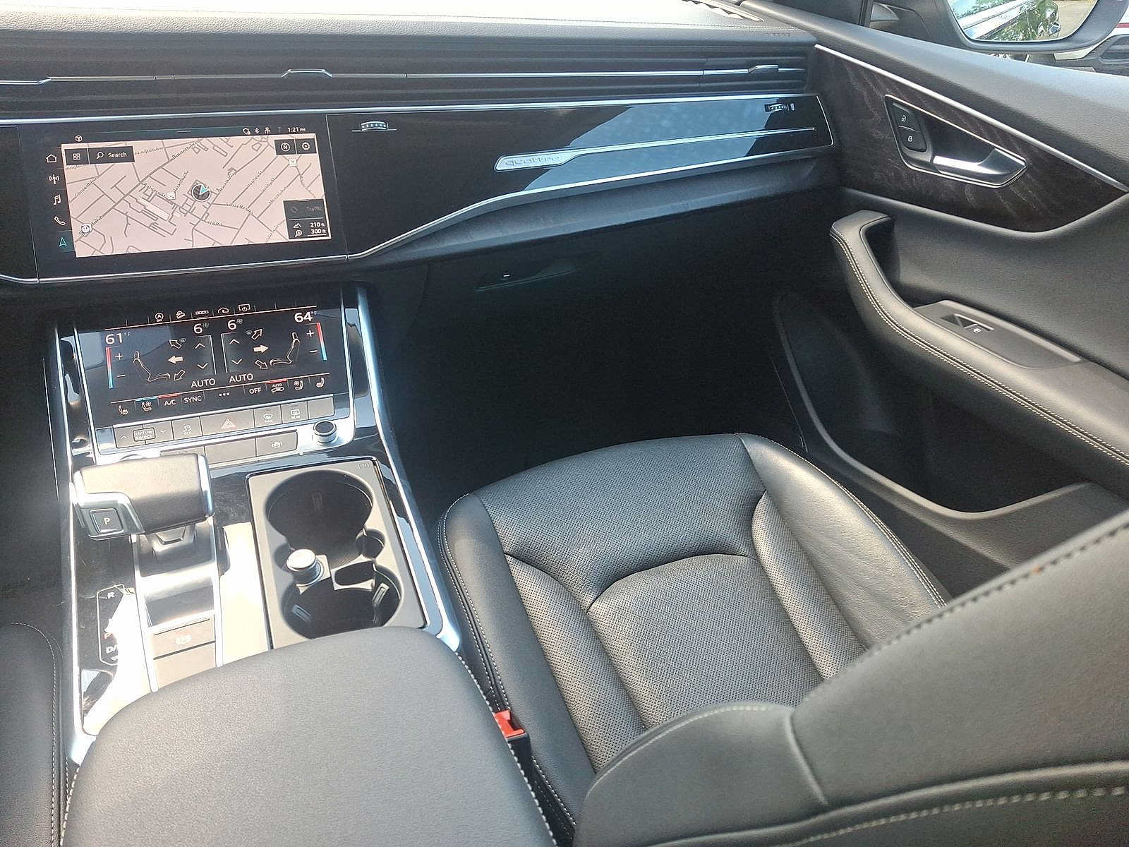 Used 2023 Audi Q8 Premium Plus AWD/4WD image 11