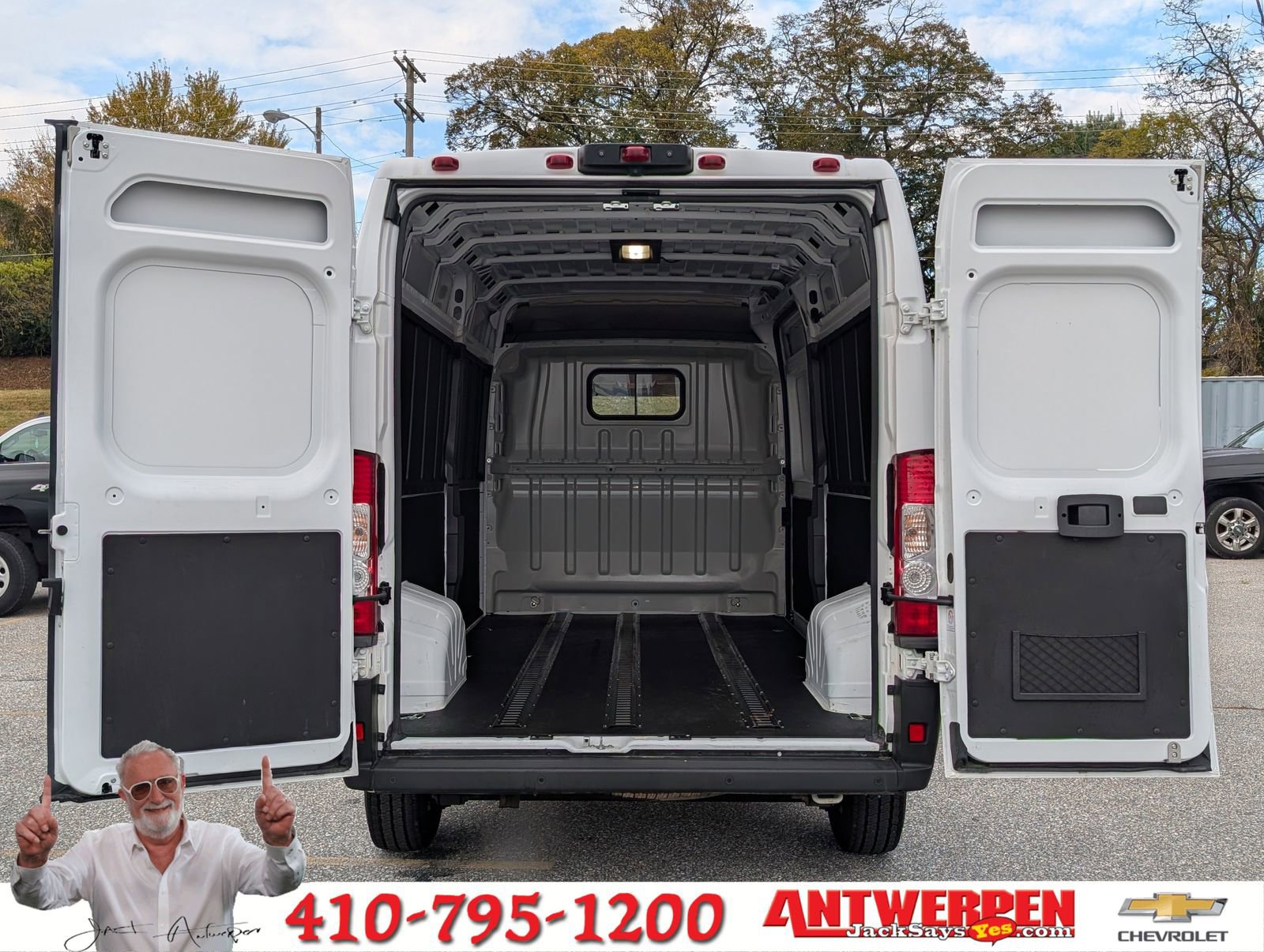 Used 2024 RAM ProMaster 2500 w/ Quick Order Package 22G SLT image 14