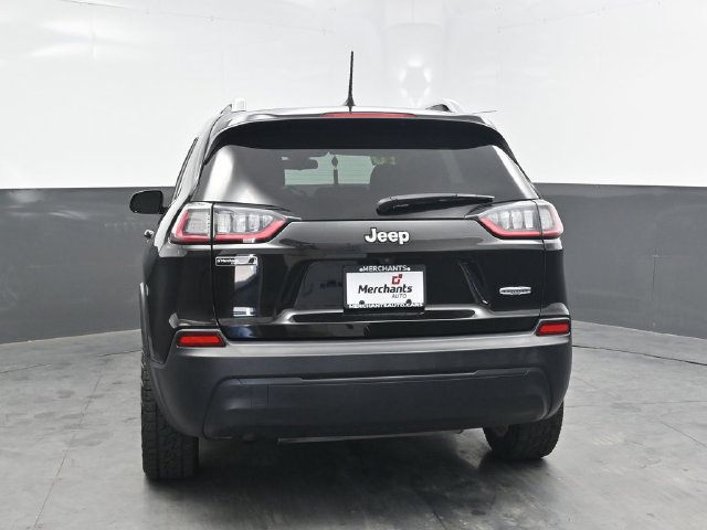 Used 2020 Jeep Cherokee Latitude FWD image 5