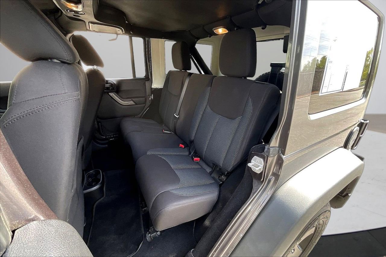 Certified 2016 Jeep Wrangler Unlimited Sport image 21