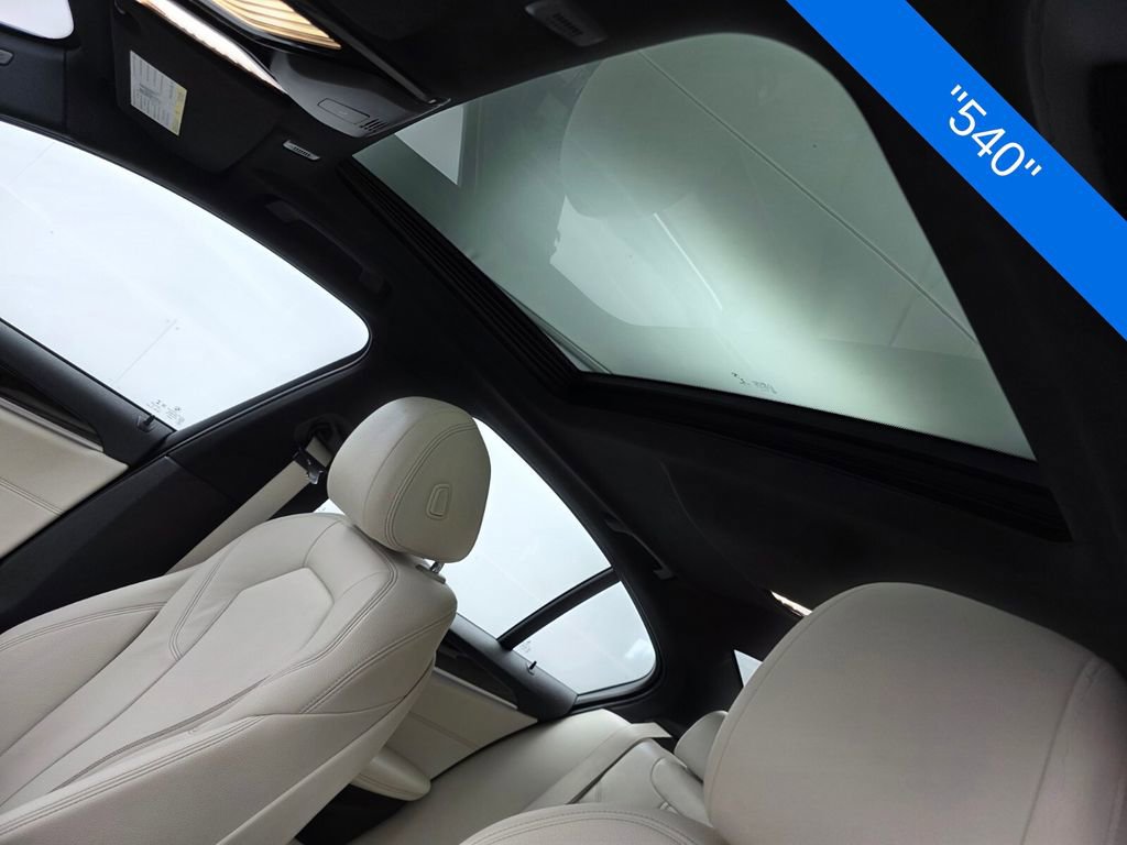 Used 2019 BMW 540i w/ Convenience Package RWD image 12