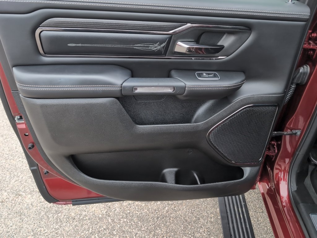 Used 2022 RAM 1500 Limited w/ Body-Colour Bumper Group AWD/4WD image 16