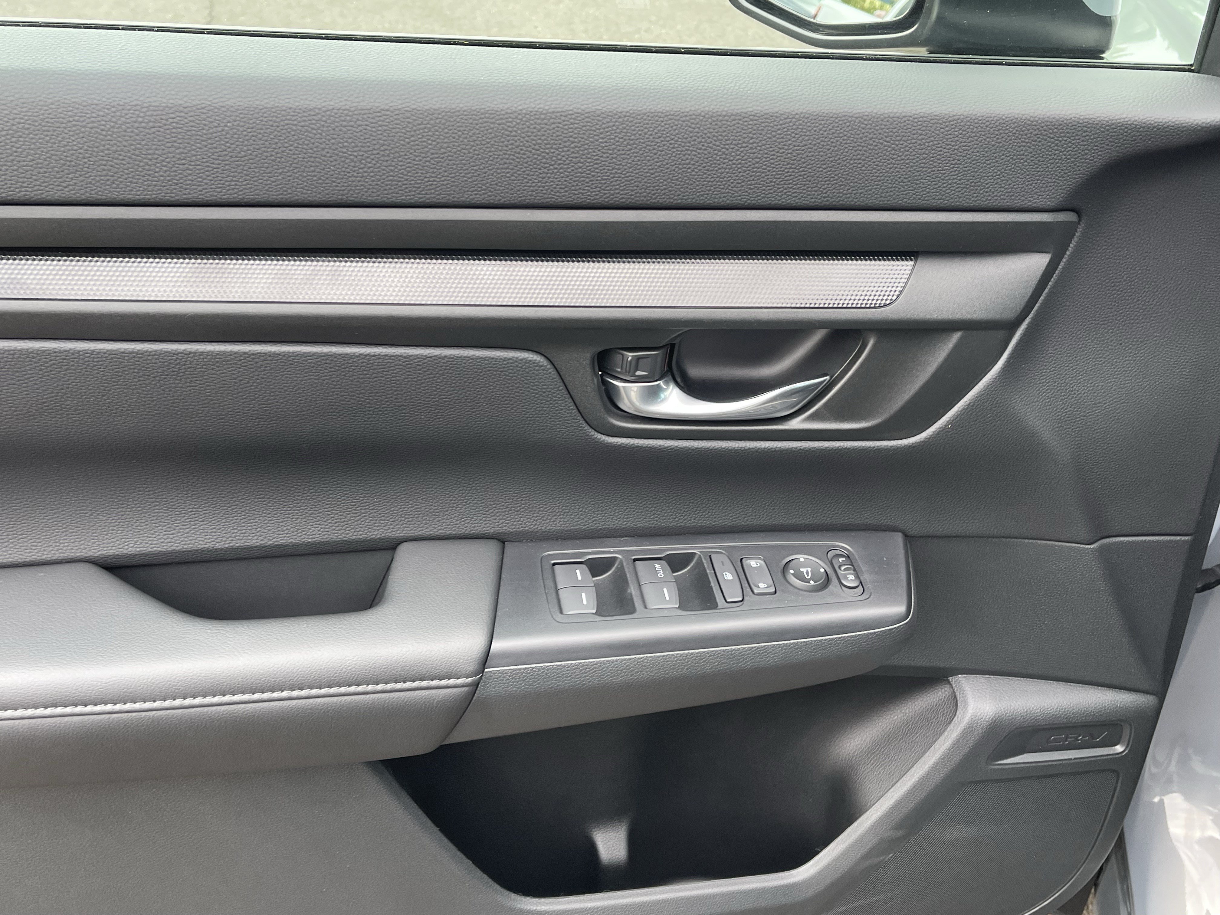 Used 2026 Honda CR-V LX image 17