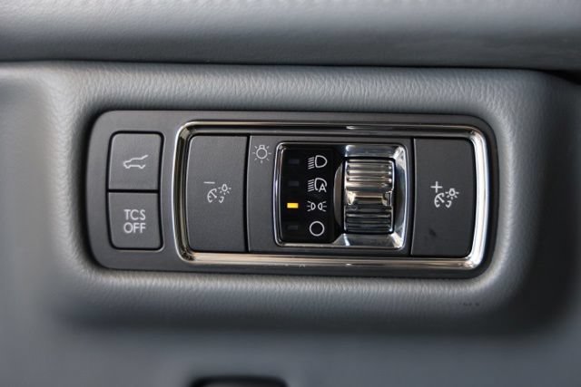 Used 2023 Lincoln Nautilus Reserve w/ Equipment Group 201A AWD/4WD image 24