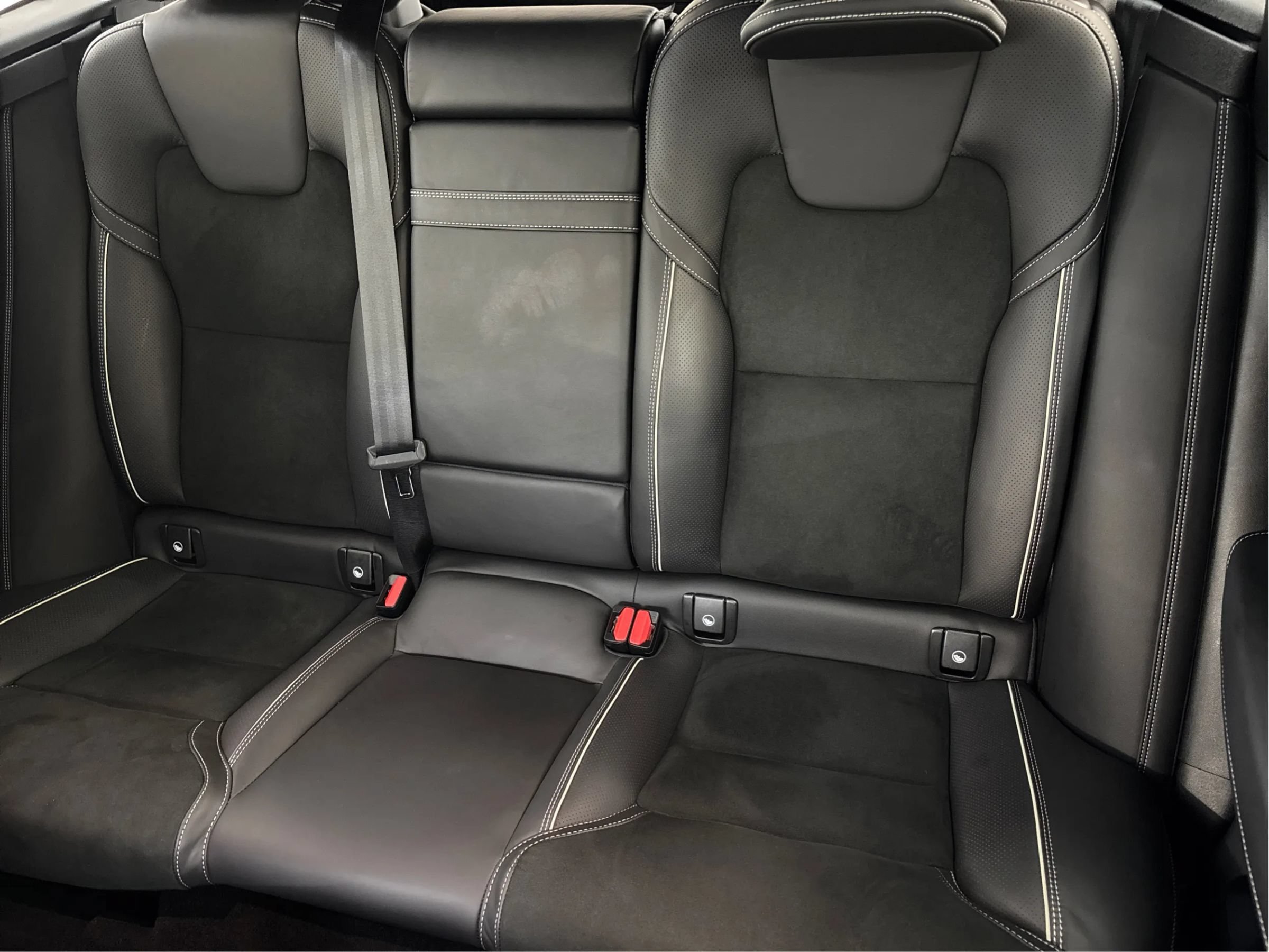 Used 2019 Volvo XC60 T6 R-Design AWD/4WD image 47