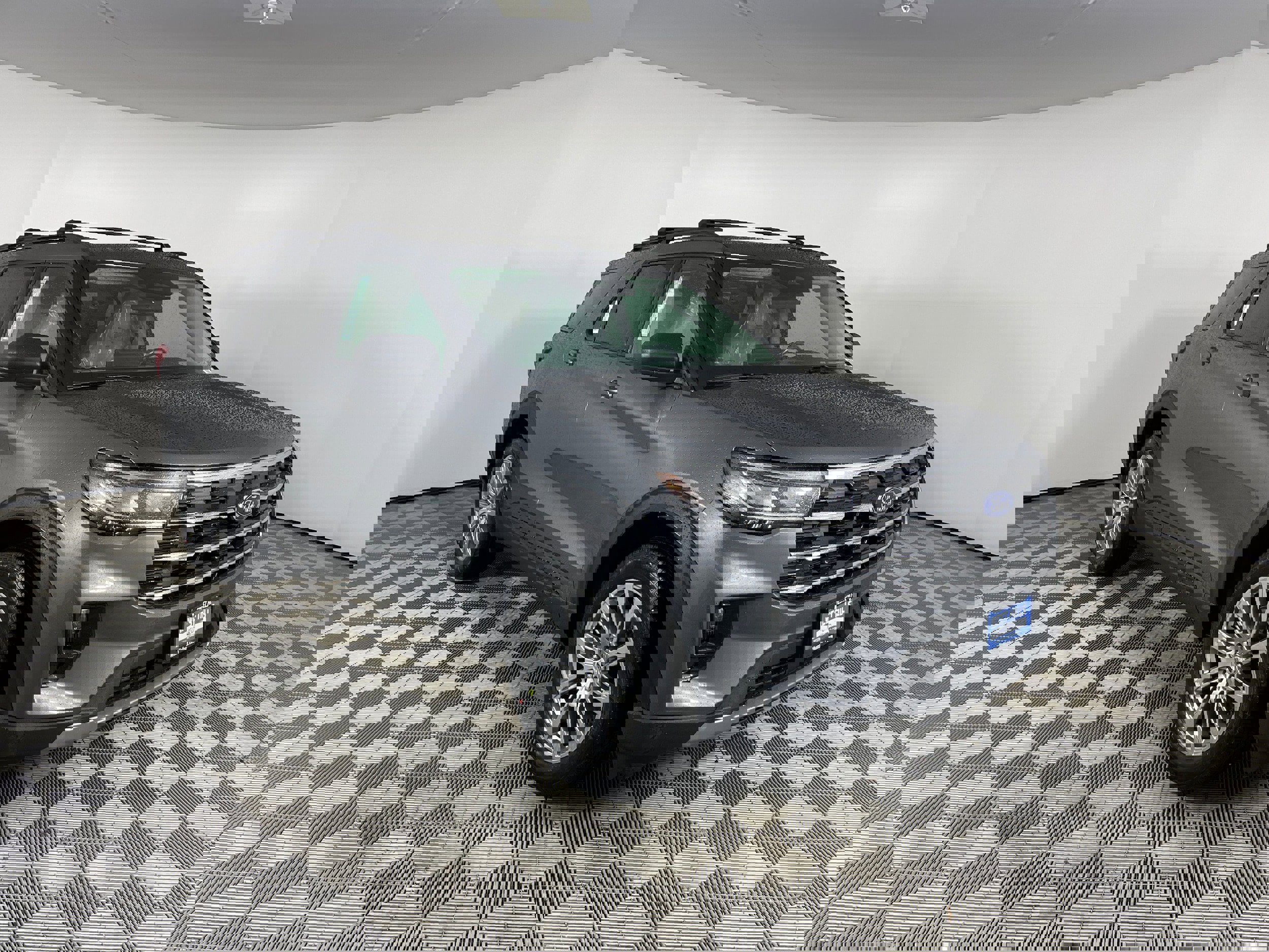 New 2026 Ford Explorer Active w/ Active Comfort Package image 7