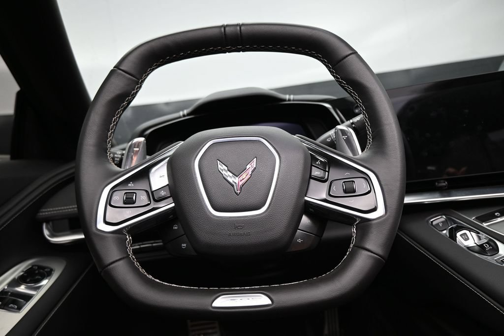 Used 2024 Chevrolet Corvette Z06 RWD image 15