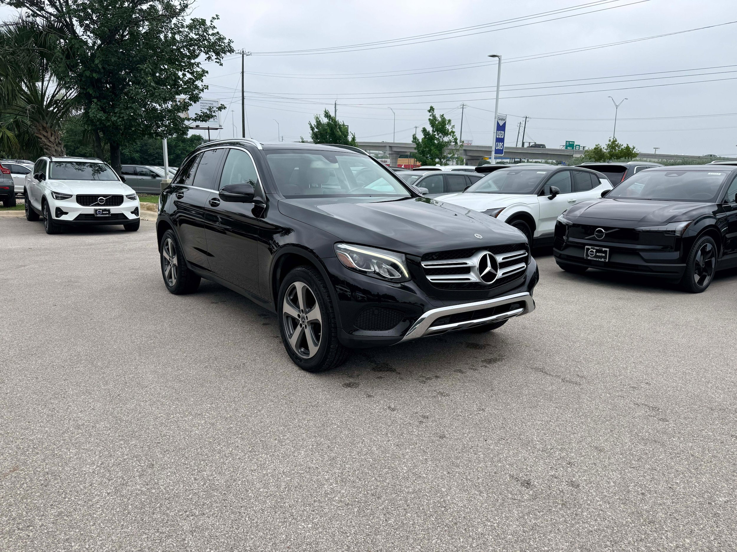 Used 2019 Mercedes-Benz GLC 300 4MATIC image 7