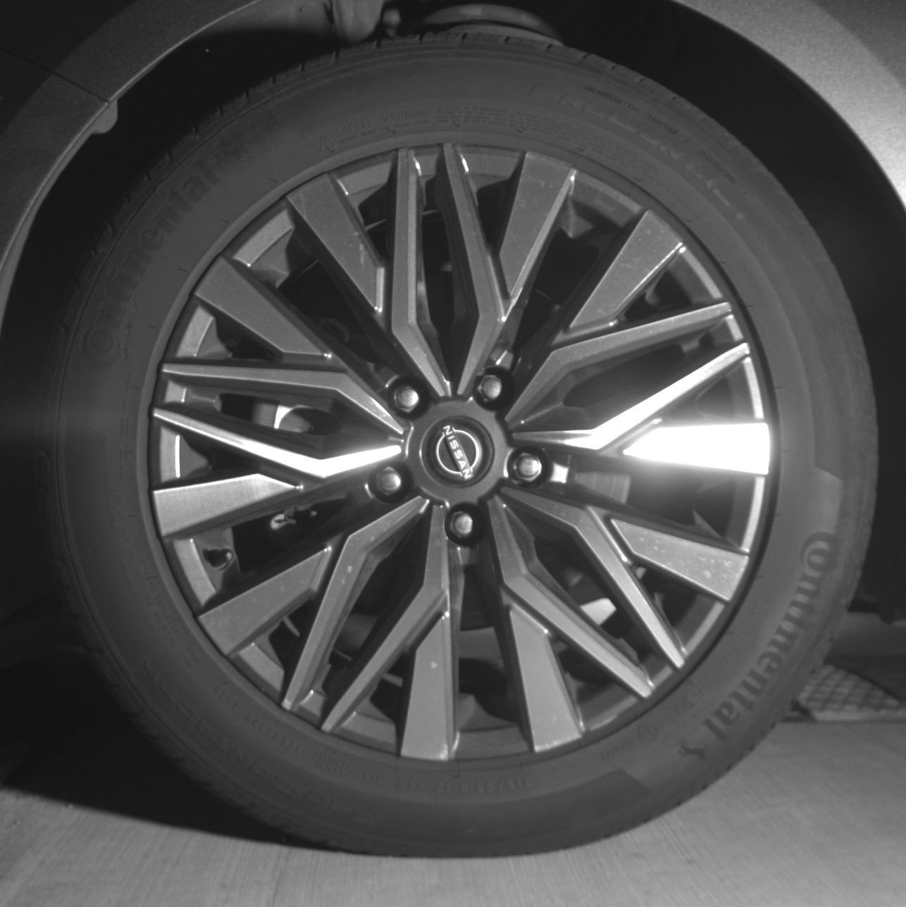 Used 2025 Nissan Altima 2.5 SV FWD image 12