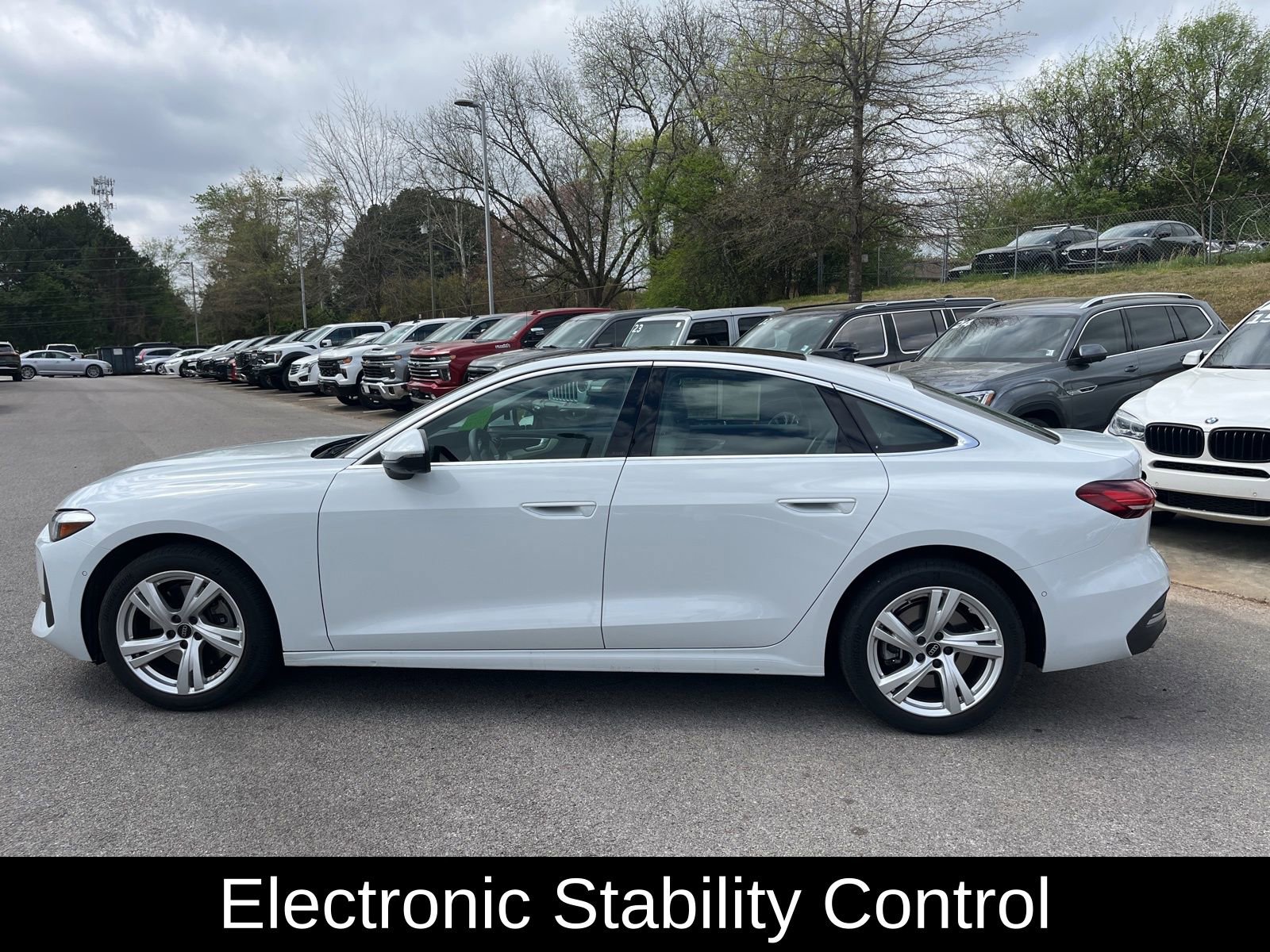 Used 2025 Audi A5 2.0T Premium w/ Convenience Package image 9