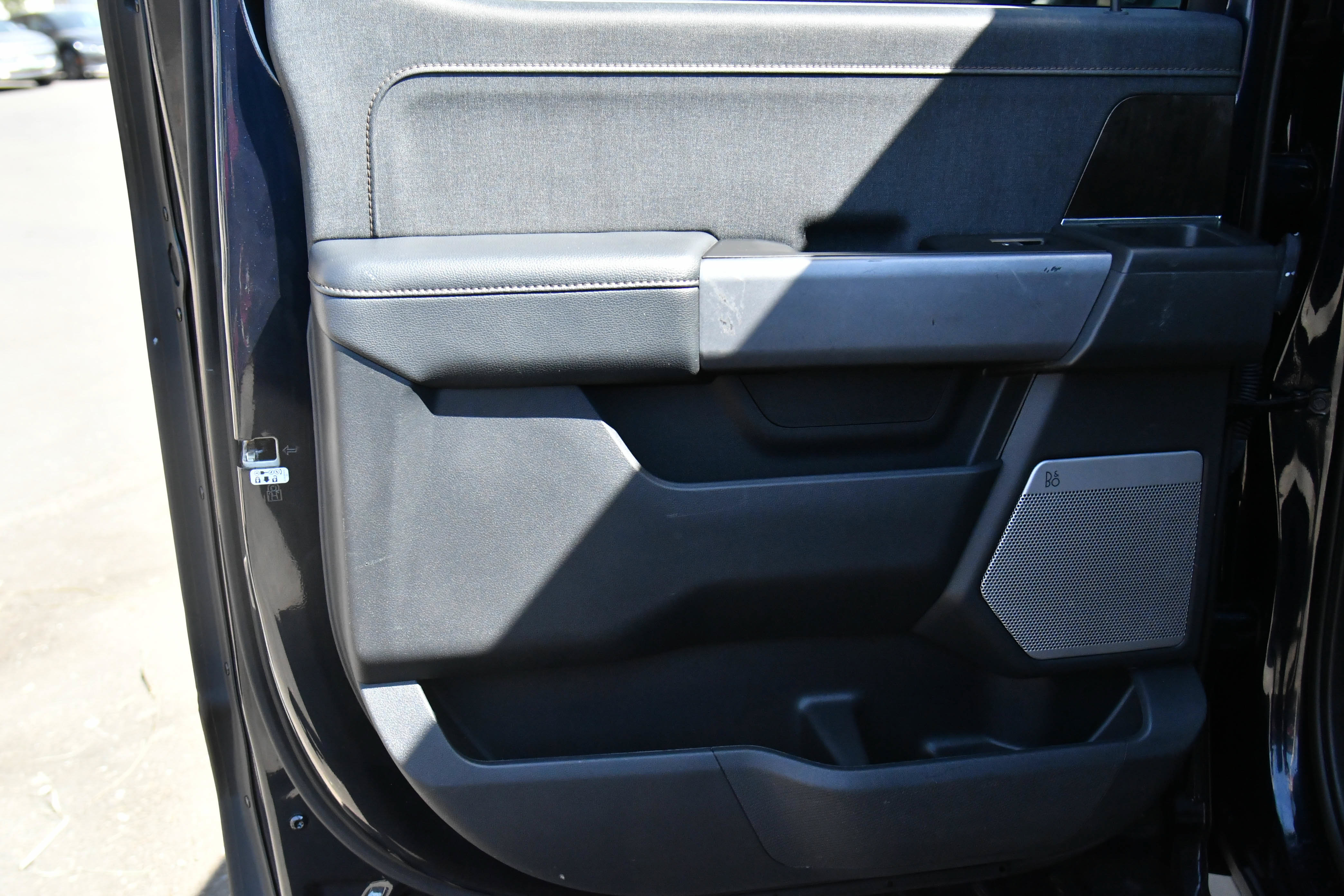 Used 2022 Ford F150 Lightning Lariat AWD/4WD image 43