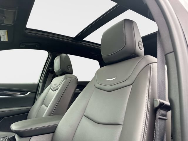 New 2026 Cadillac XT5 Premium Luxury w/ Driver Assist Package AWD/4WD image 18