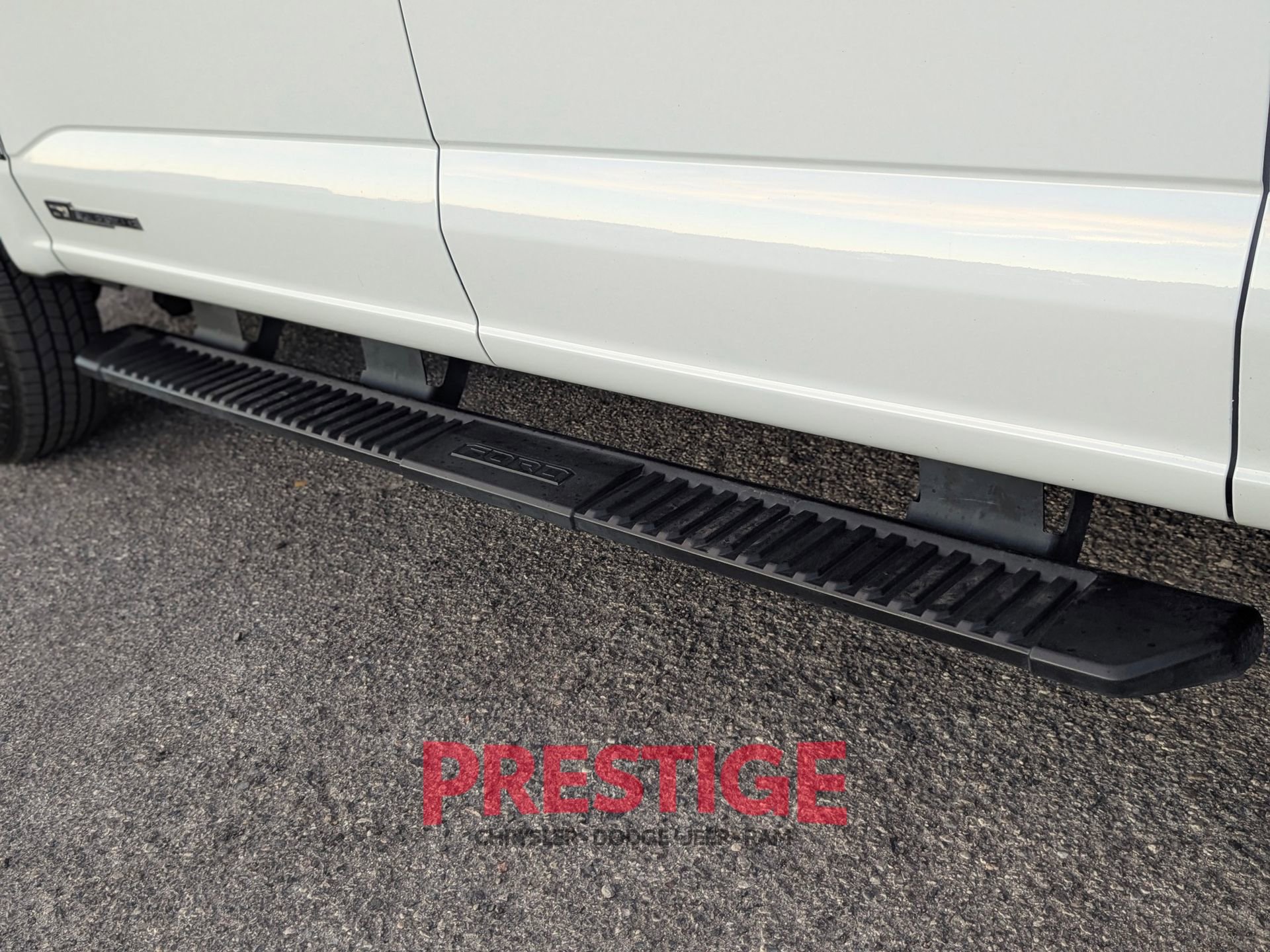 Used 2024 Ford F350 XLT image 11