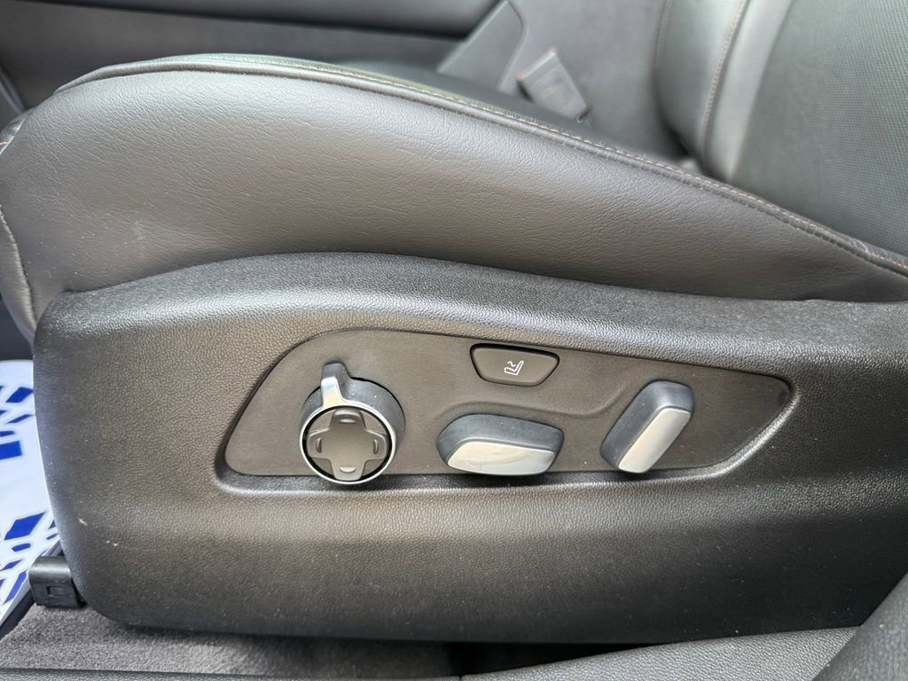 Used 2019 Cadillac XT4 Sport image 17