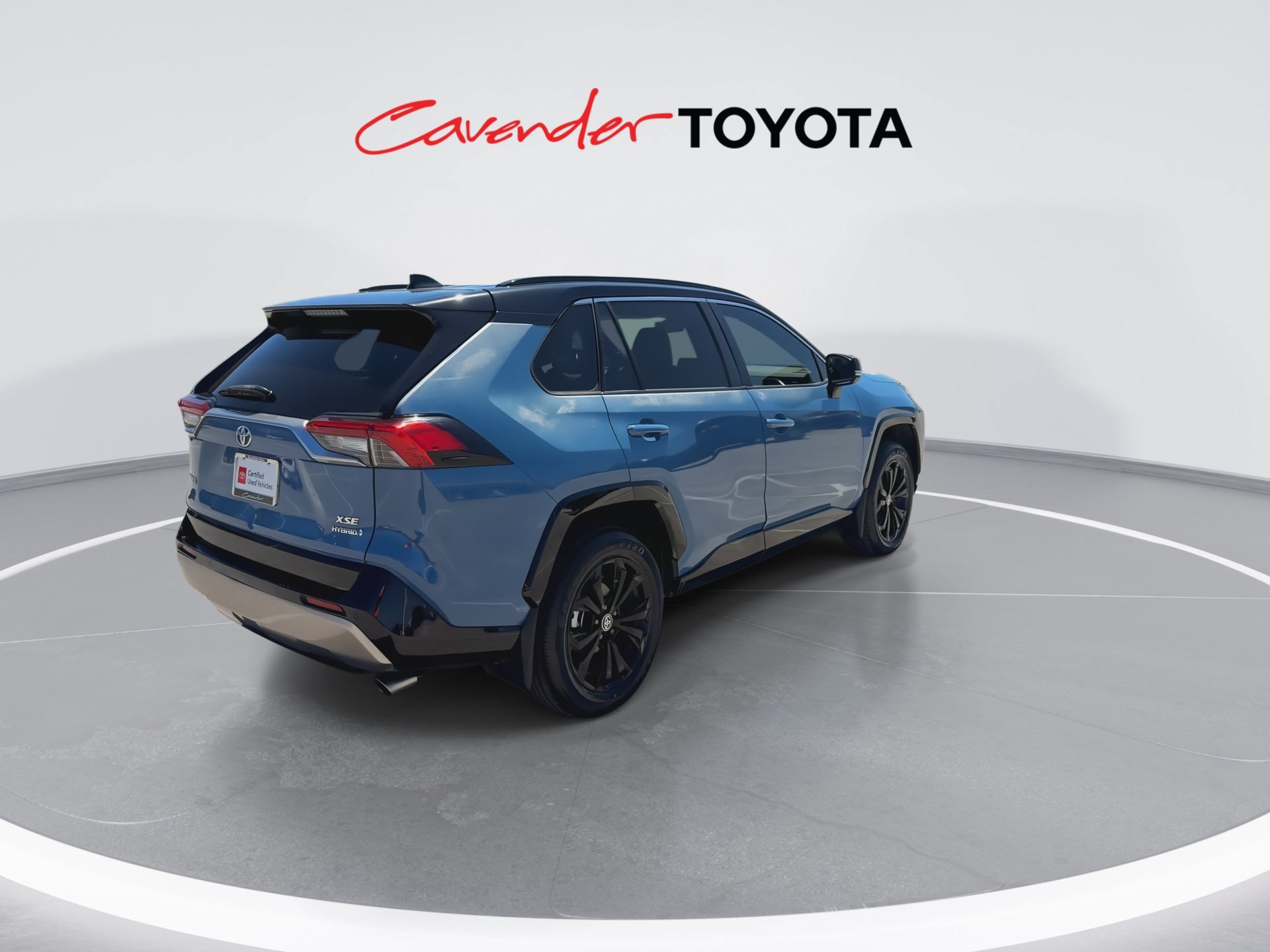 Certified 2022 Toyota RAV4 XSE AWD/4WD image 8