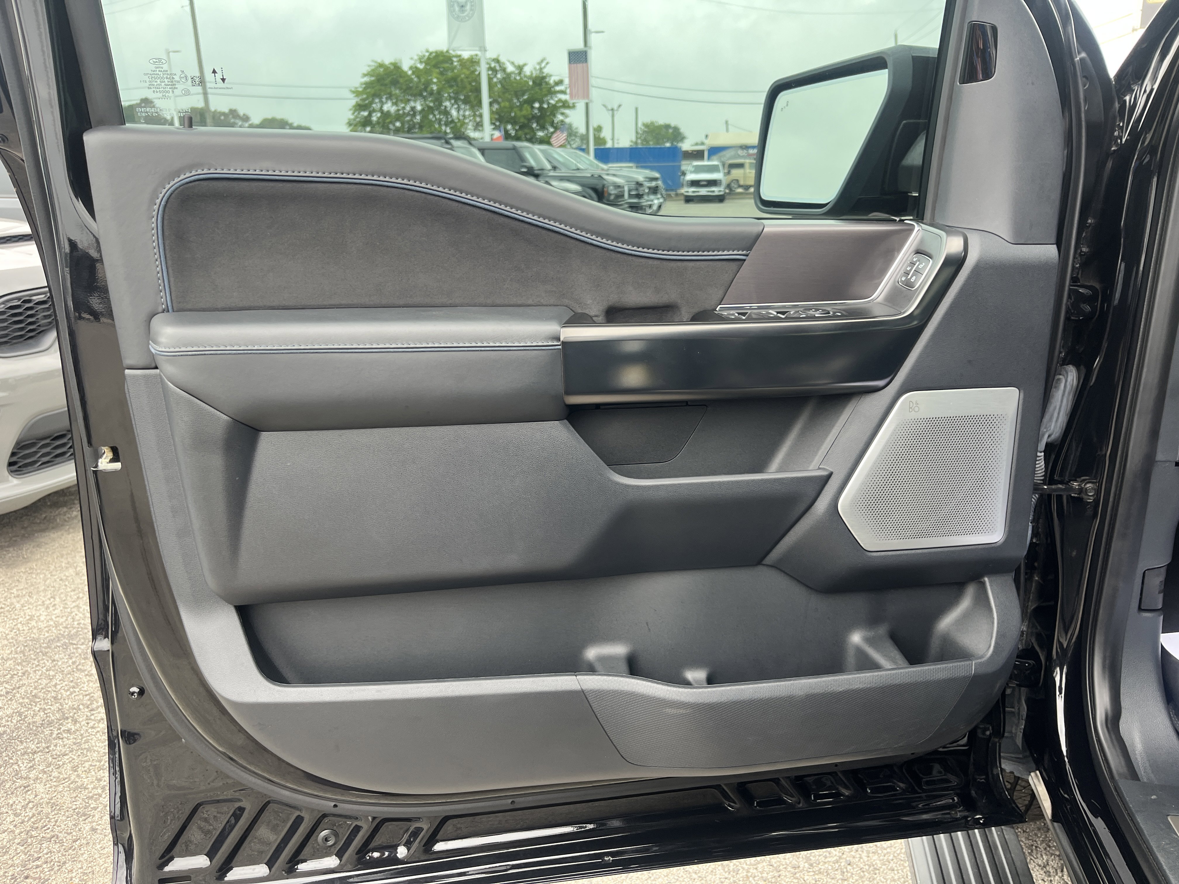 Used 2024 Ford F150 Platinum w/ Equipment Group 702A High AWD/4WD image 15