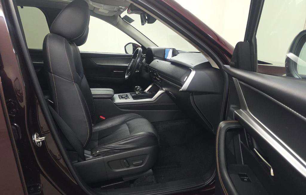 Used 2024 MAZDA CX-90 Plug-In Hybrid w/ Premium Pkg image 13