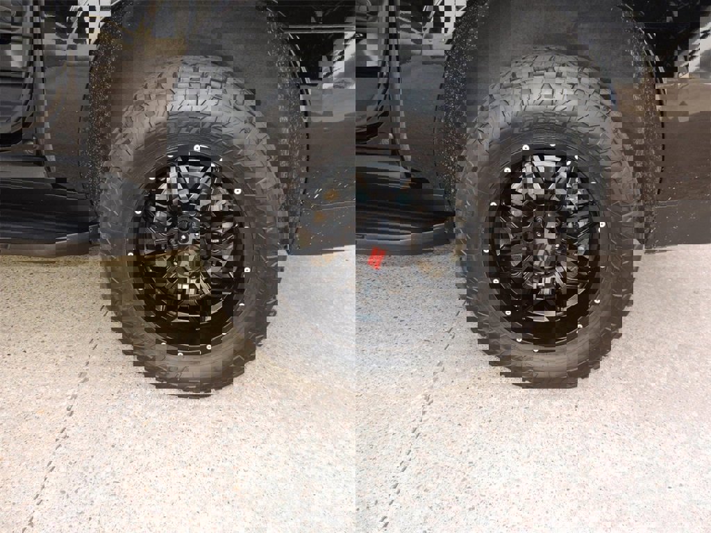 Certified 2023 GMC Yukon XL AT4 image 12