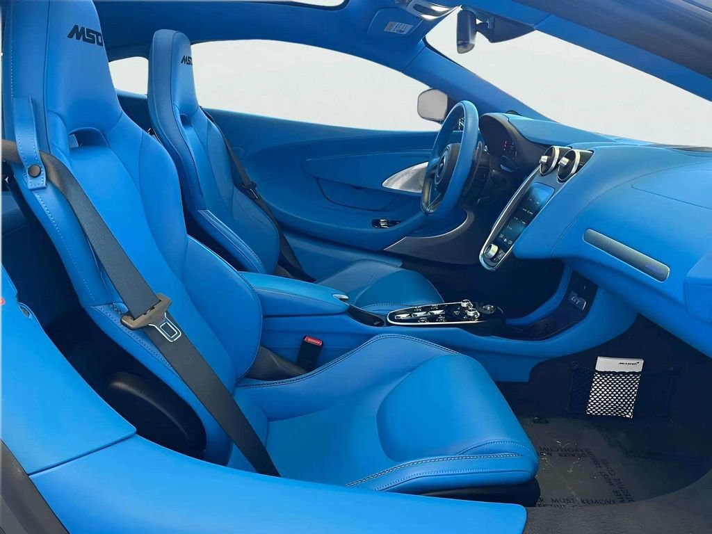 Used 2022 McLaren GT image 25