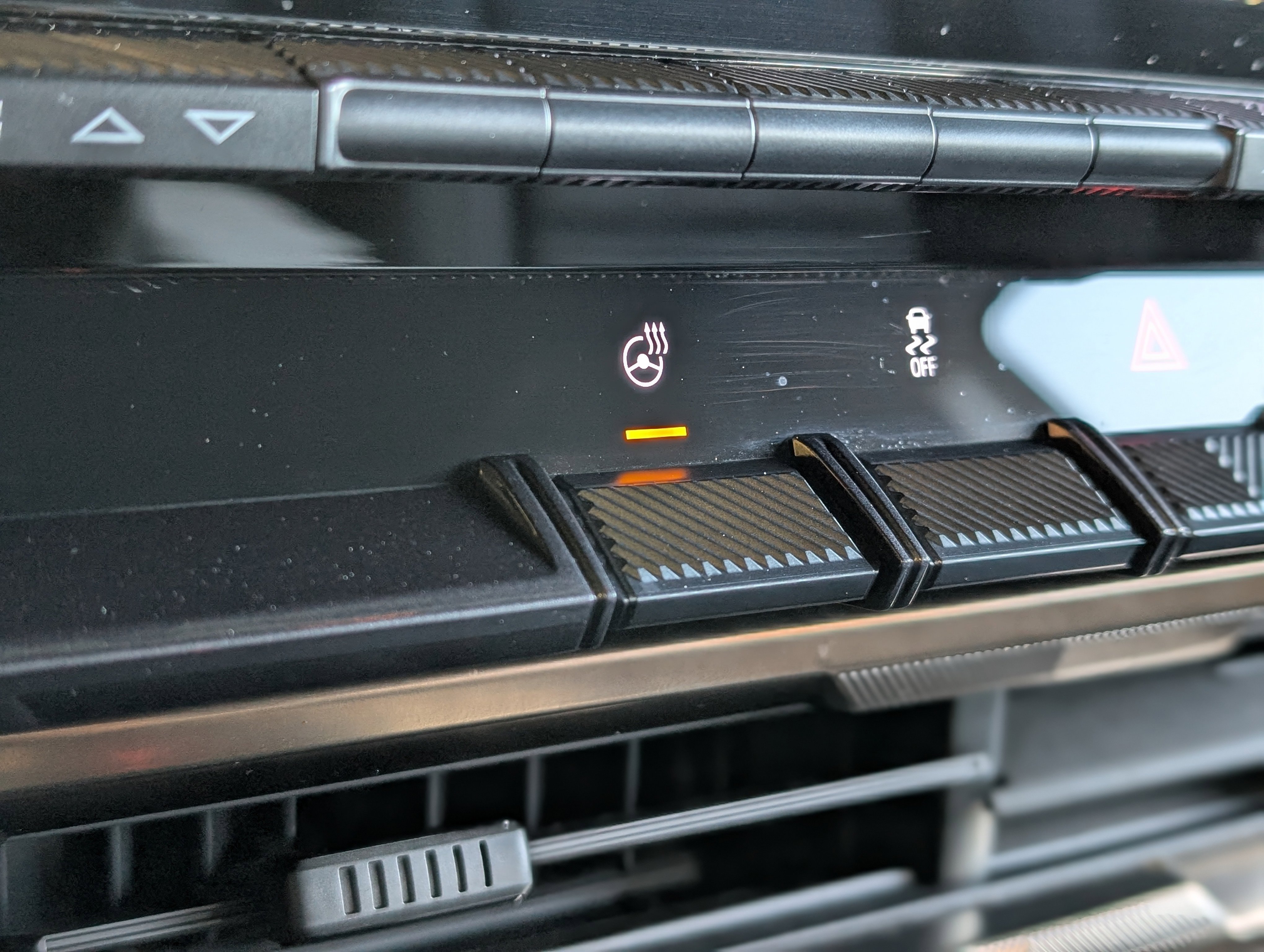 Used 2024 GMC Hummer EV 2X w/ LPO, Sport Package image 34