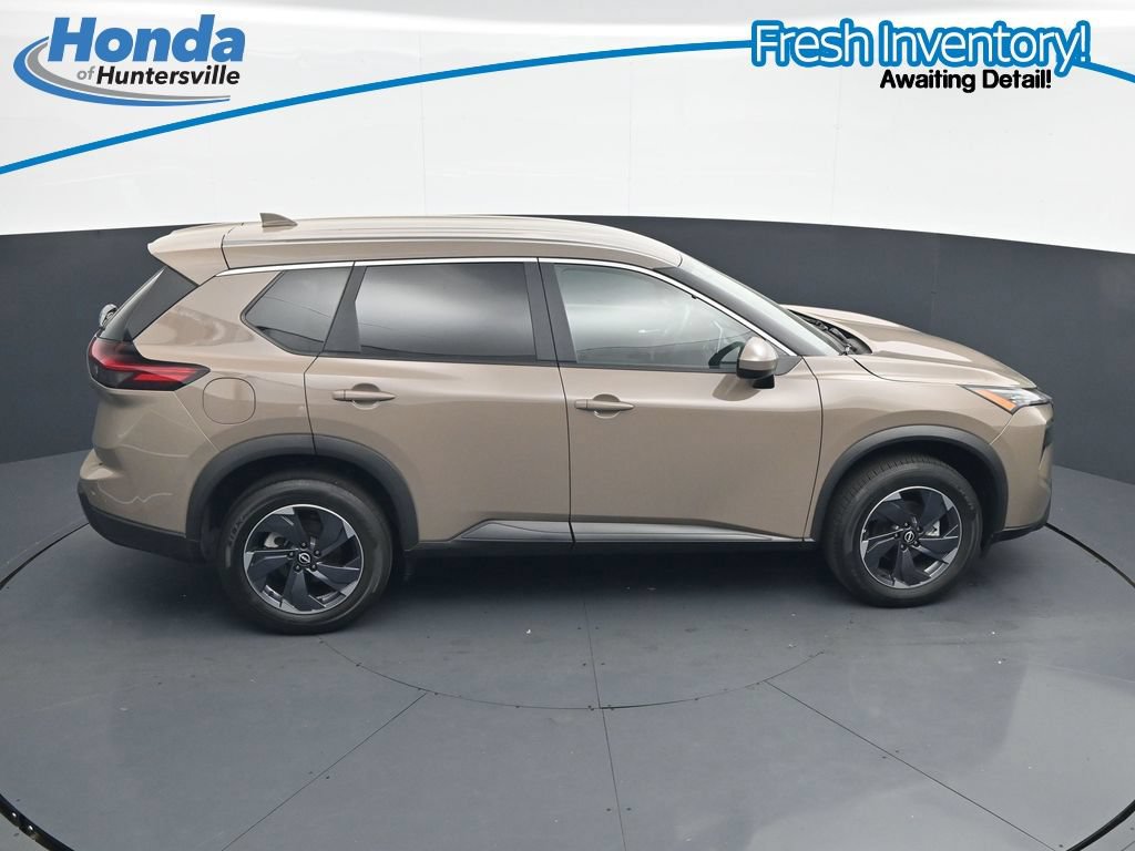 Used 2025 Nissan Rogue SV FWD image 21