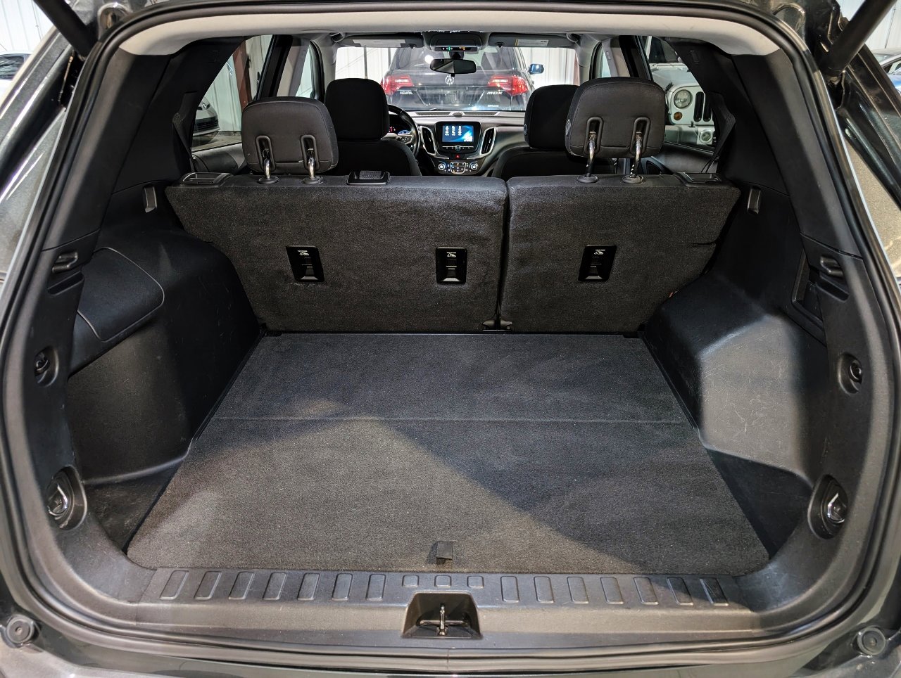 Used 2018 Chevrolet Equinox LT image 21