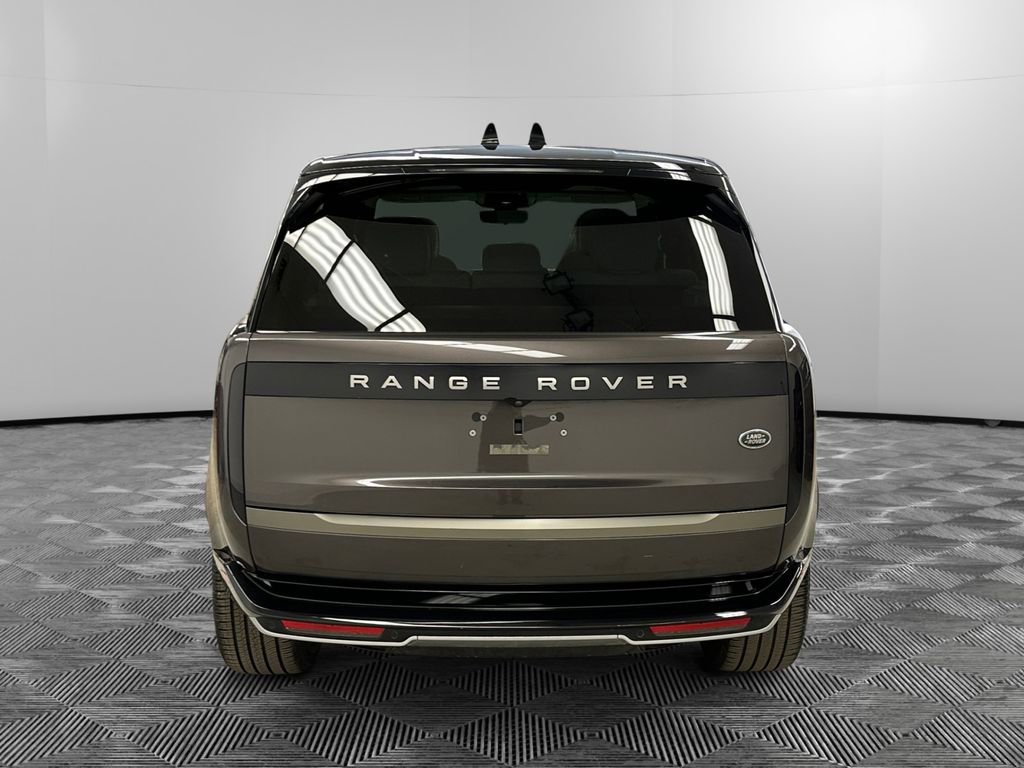 Used 2023 Land Rover Range Rover SE image 4