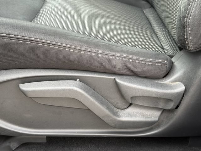 Used 2019 Nissan Pathfinder S AWD/4WD image 22